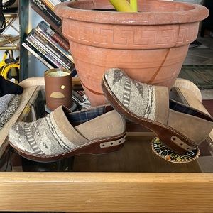 BORN clogs - Bailie ‘Bandy Blankets’ Birch Blanket Combo. Southwest style